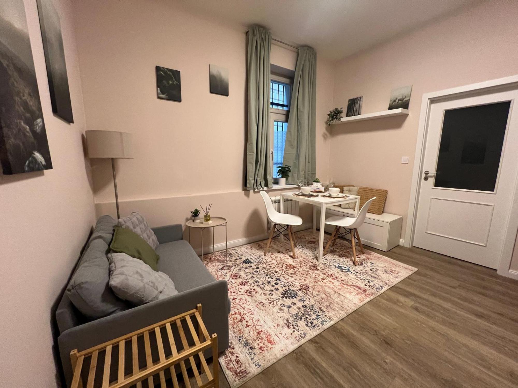 Treetess City Centre Prague Apartments — Fotky 3